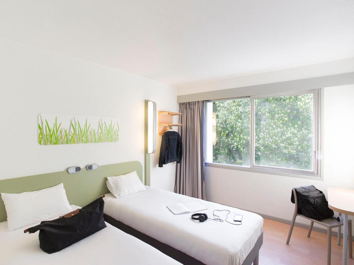 Ibis Budget Pau Lescar Ngoại thất bức ảnh