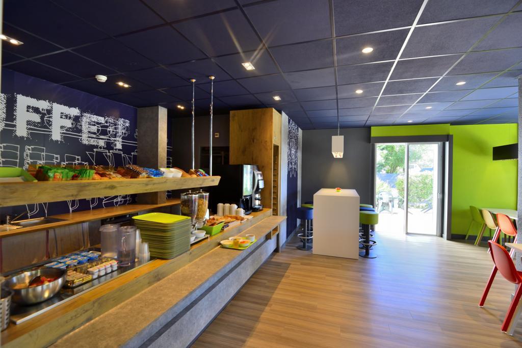 Ibis Budget Pau Lescar Ngoại thất bức ảnh